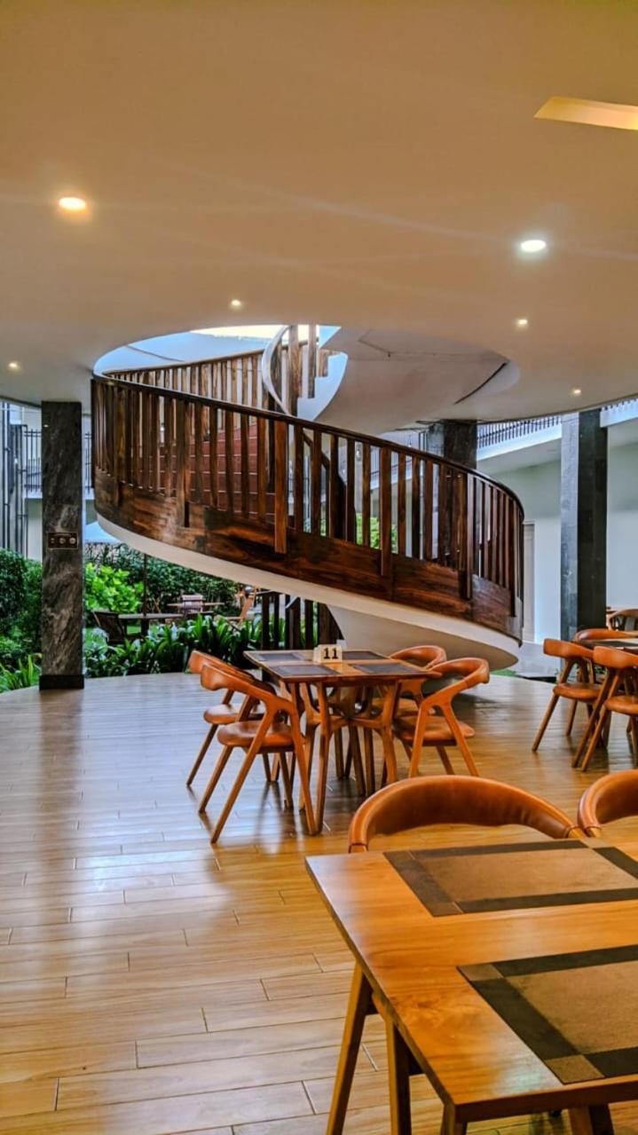 Grand Samota Hotel 3*