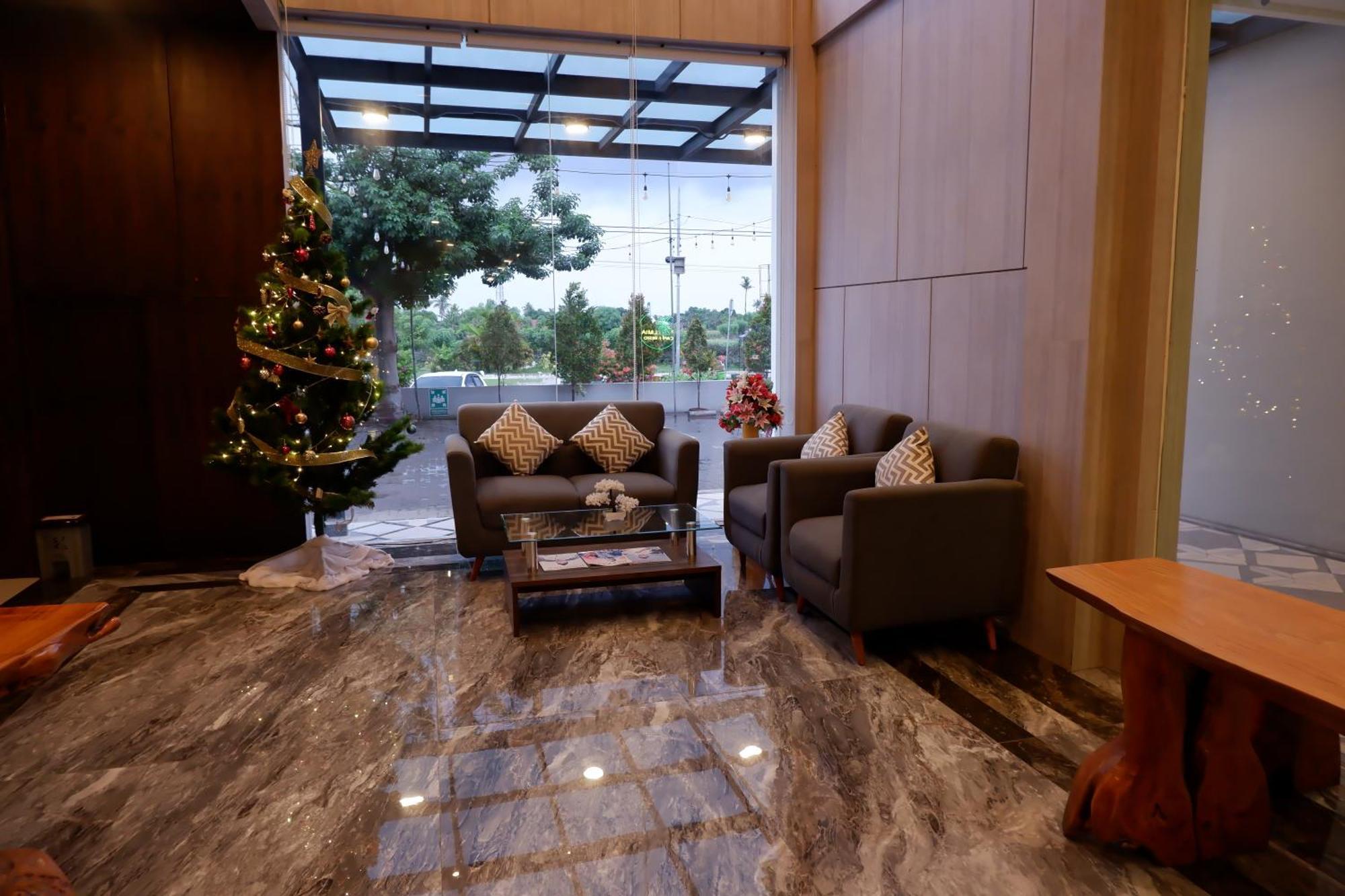 Grand Samota Hotel 3*